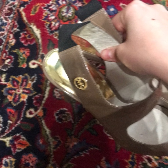 Michael Kors Pumps - Picture 8 of 8